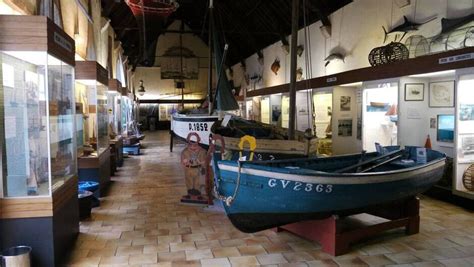  Le Musée de la Pêche d'Echigan: Un Voyage Fascinant dans l'Histoire Maritime et les Traditions Locales!