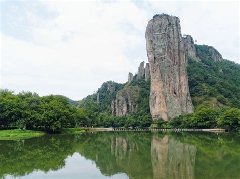 Le Mont Jinghua : Un sanctuaire naturel au cœur de Lishui !